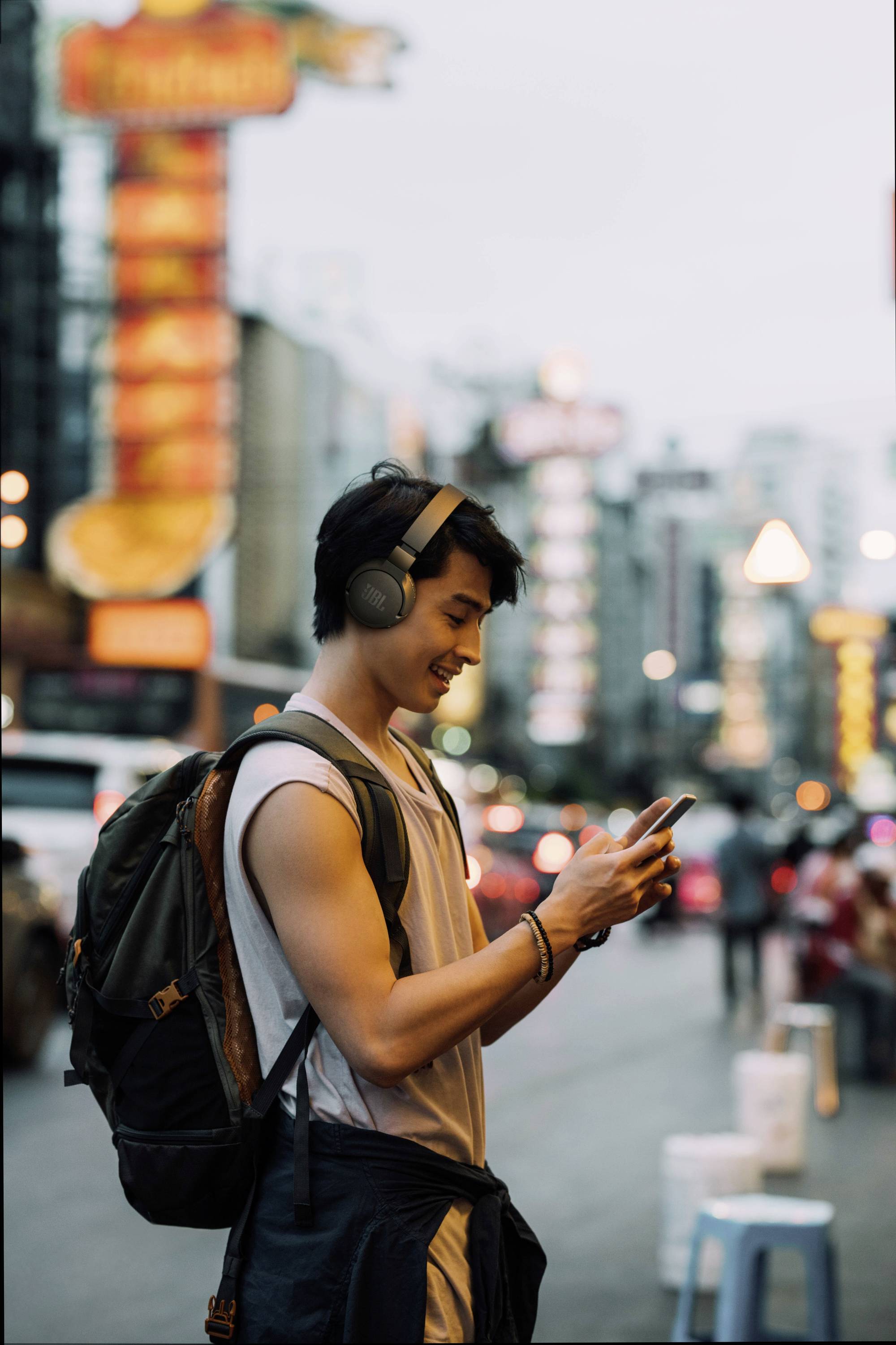 JBL Tune 660 NC On Ear Kopfhörer Bluetooth® Schwarz Noise Cancelling Headset, Faltbar, Mikrofon-Stummschaltung