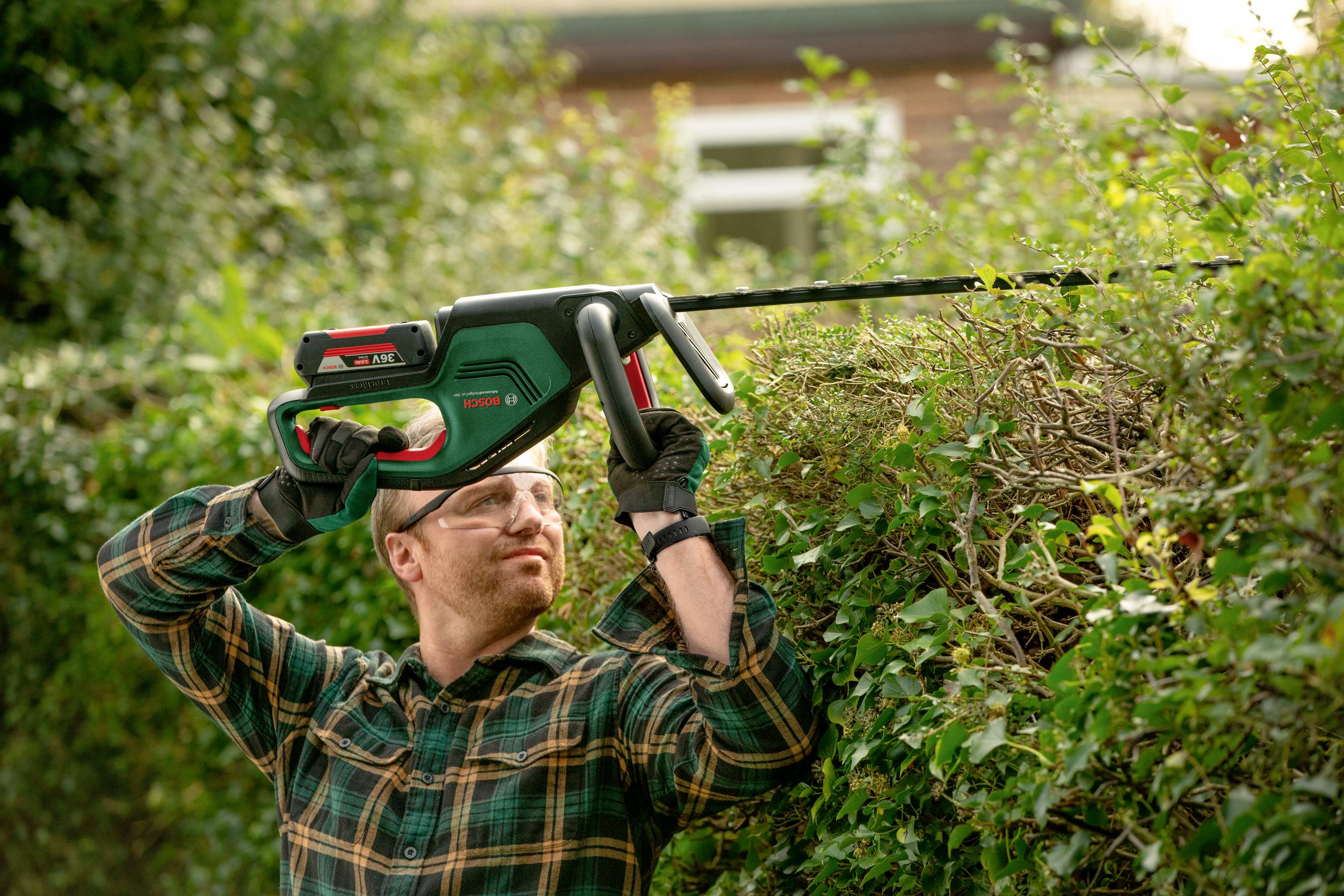 Bosch Home and Garden AdvancedHedgecut 36V-65-28 Akku Heckenschere ohne Akku 36 V Li-Ion 650 mm