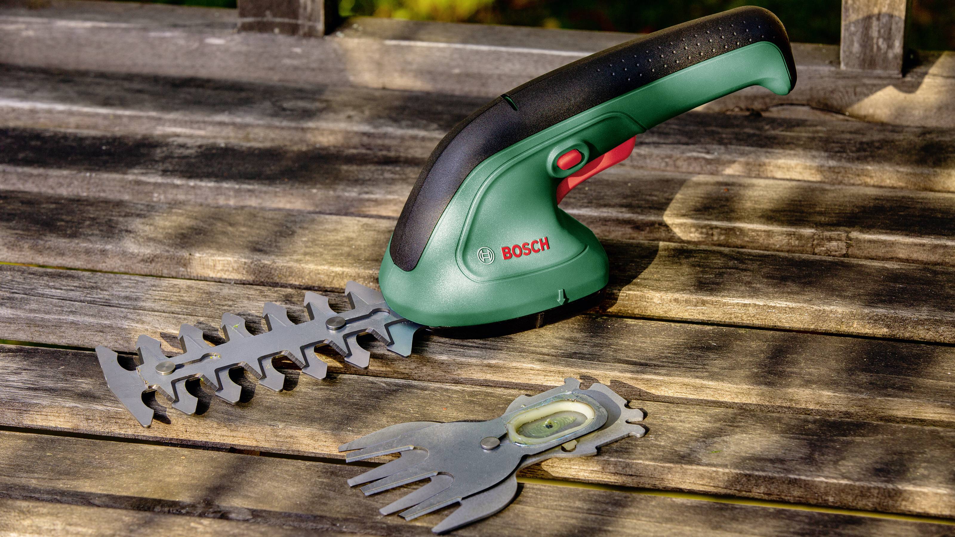 Bosch Home and Garden 0600833303 EasyShear Akku Strauchschere, Grasschere inkl. Akku 3.6V Li-Ion