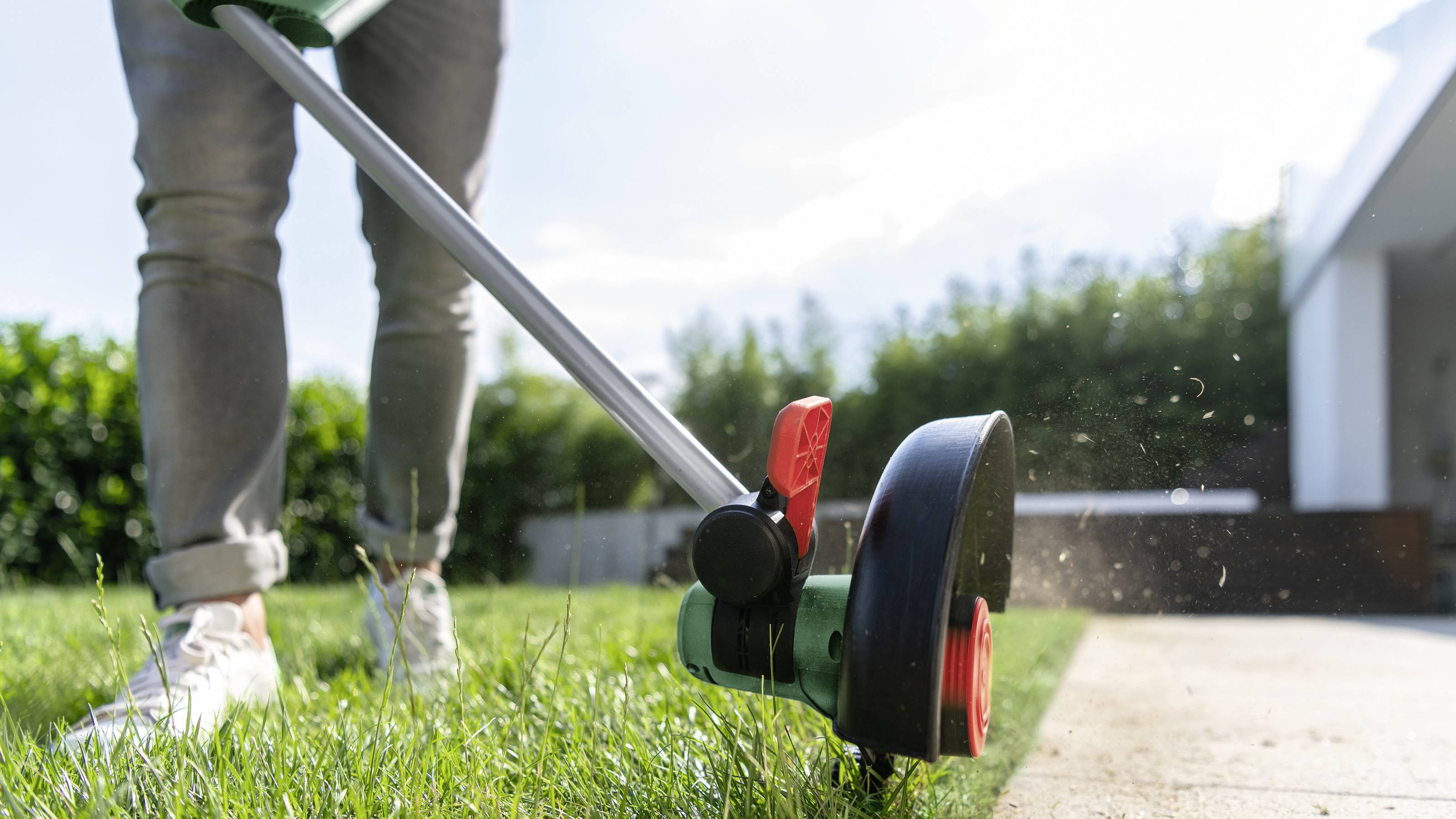 Bosch Home and Garden UniversalGrassCut 18V-26 Akku Rasentrimmer inkl. Akku 18V 2.5Ah Schnittbreite (max.): 26mm