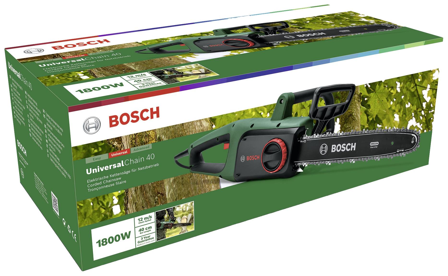 Verpackung einer Bosch UniversalChain 40 Kettensäge, 1800W Leistung. Bild zeigt das Produkt, technische Details und Markenlogo.