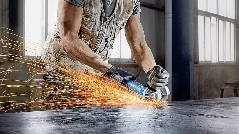 Bosch Professional GWS 20-230 J + GWS 880 06018C1306 Winkelschleifer