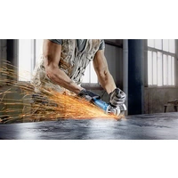 Bosch Professional GWS 20-230 J + GWS 880 06018C1306 Winkelschleifer Bosch Professional GWS 20-230 J + GWS 880 06018C1306 Winkelschleifer