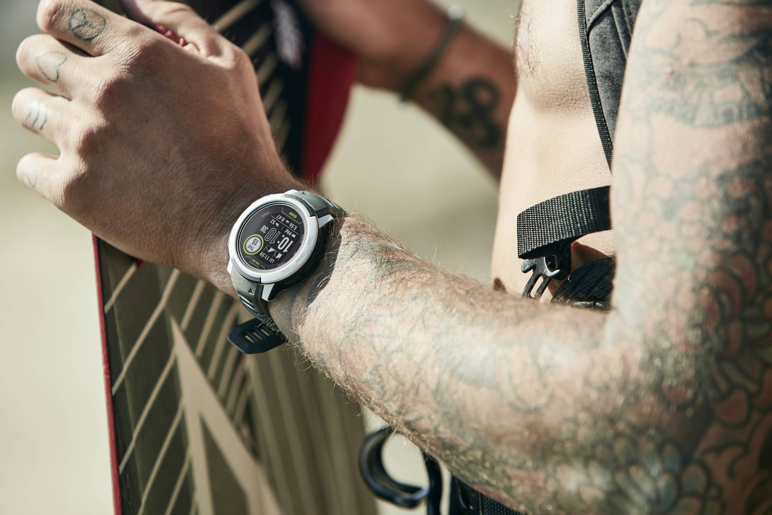 Garmin INSTINCT® 2S SOLAR SURF EDITION Smartwatch Weiß