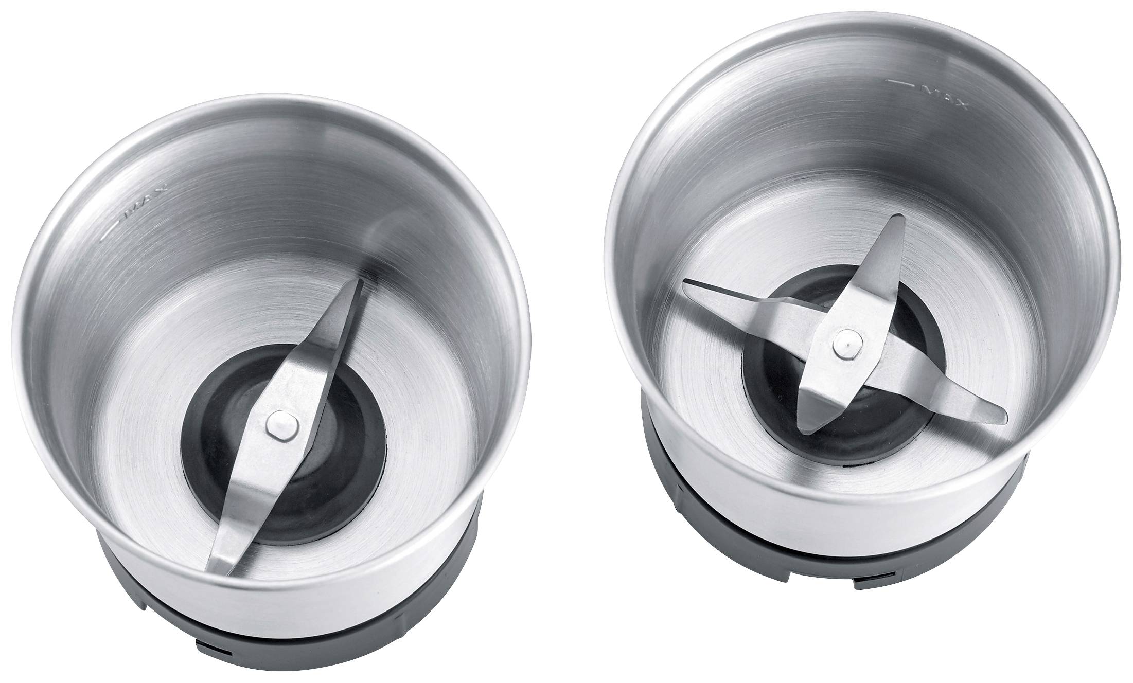 Zwei Edelstahlschüsseln mit scharfen Metallklingen in der Mitte, Teil eines Küchenmixers oder Zerkleinerers.