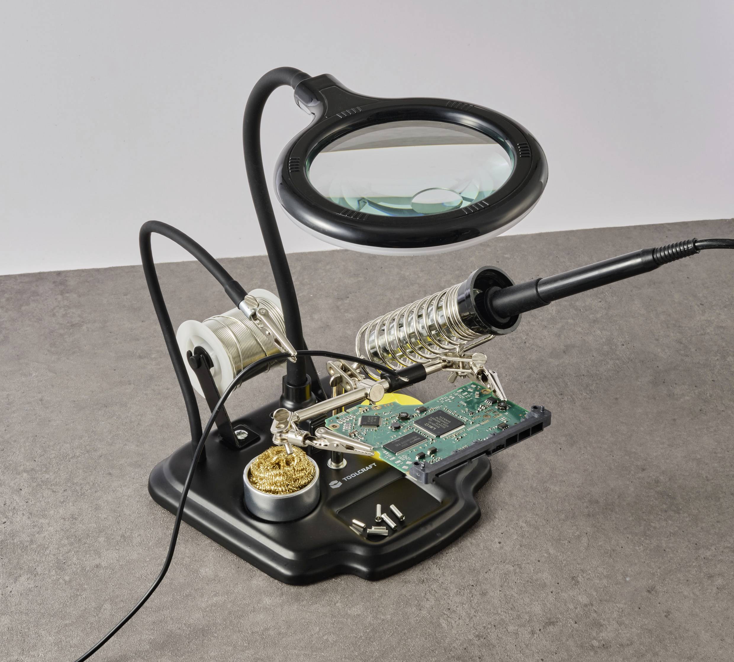 TOOLCRAFT TO-7580322 LED-Lupenleuchte mit 3. Hand Vergrößerungsfaktor=1.75 x, 4 x 100mm 2021 Energieeffizienzklasse G (A - G)