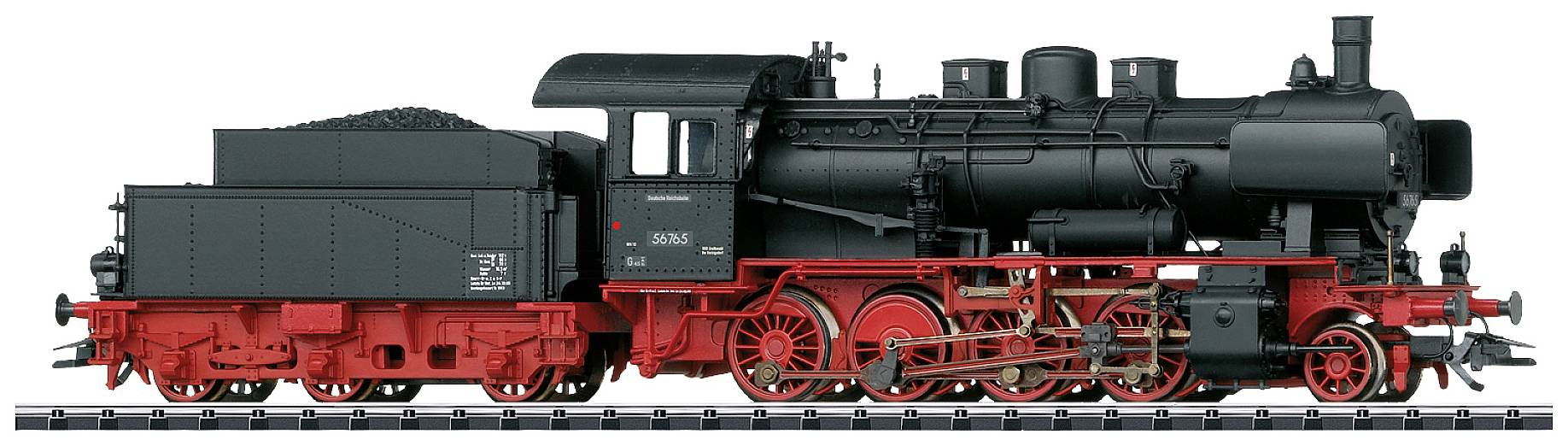 Eine schwarze Dampflokomotive auf Schienen mit rotem Fahrgestell und Details, vor einem weißen Hintergrund.