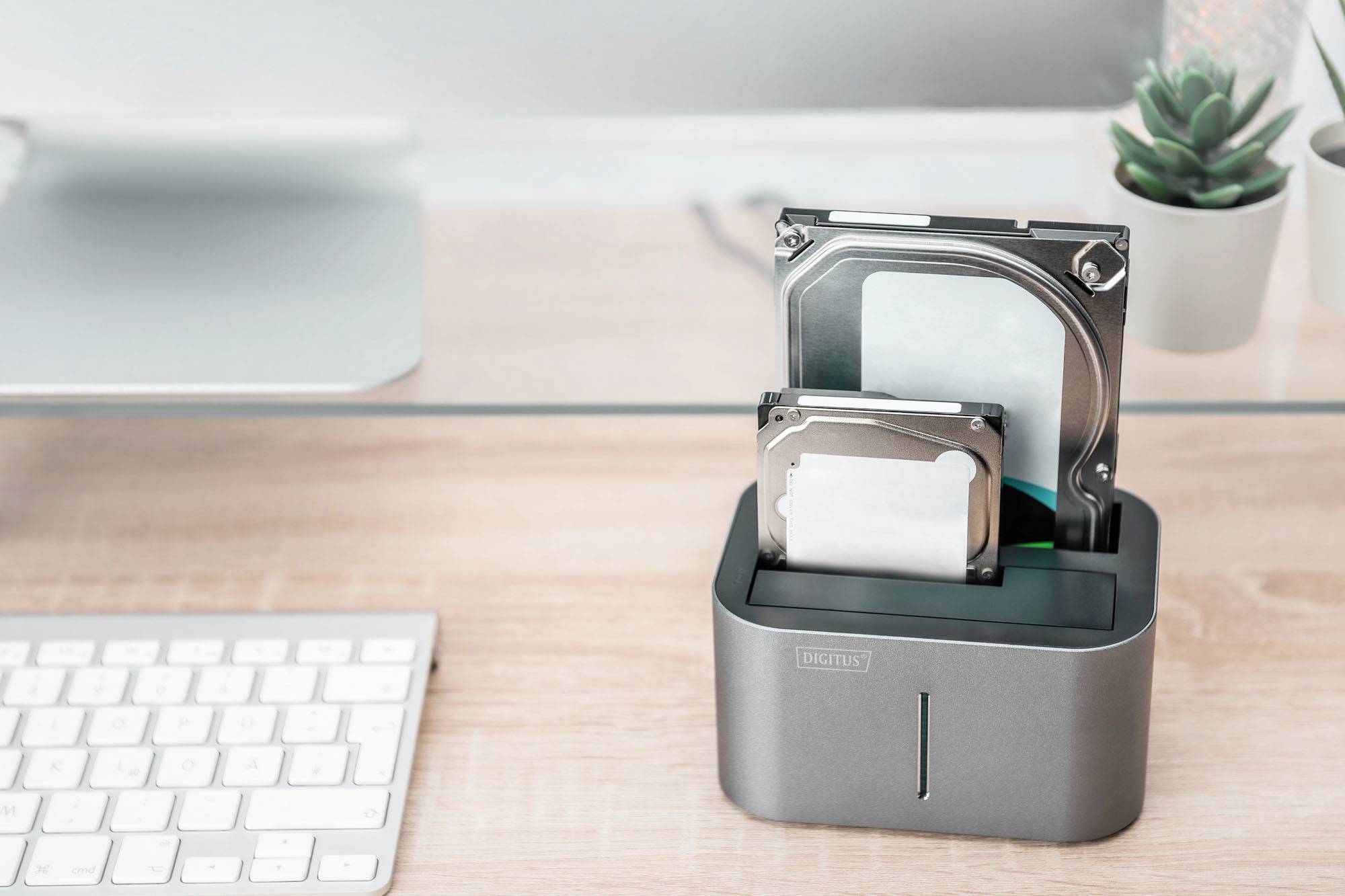 Digitus DA-71540-1 USB 3.0 SATA 6 Gb/s 2 Port Festplatten-Dockingstation 2.5 Zoll, 3.5 Zoll mit Clone-Funktion