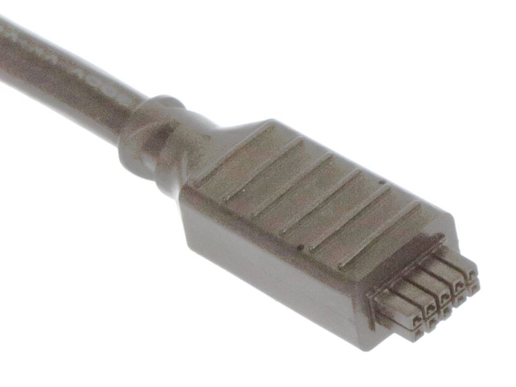 Ein schwarzes Kabel mit einem rechteckigen, mehrpoligen Stecker, geeignet für elektronische Verbindungen.