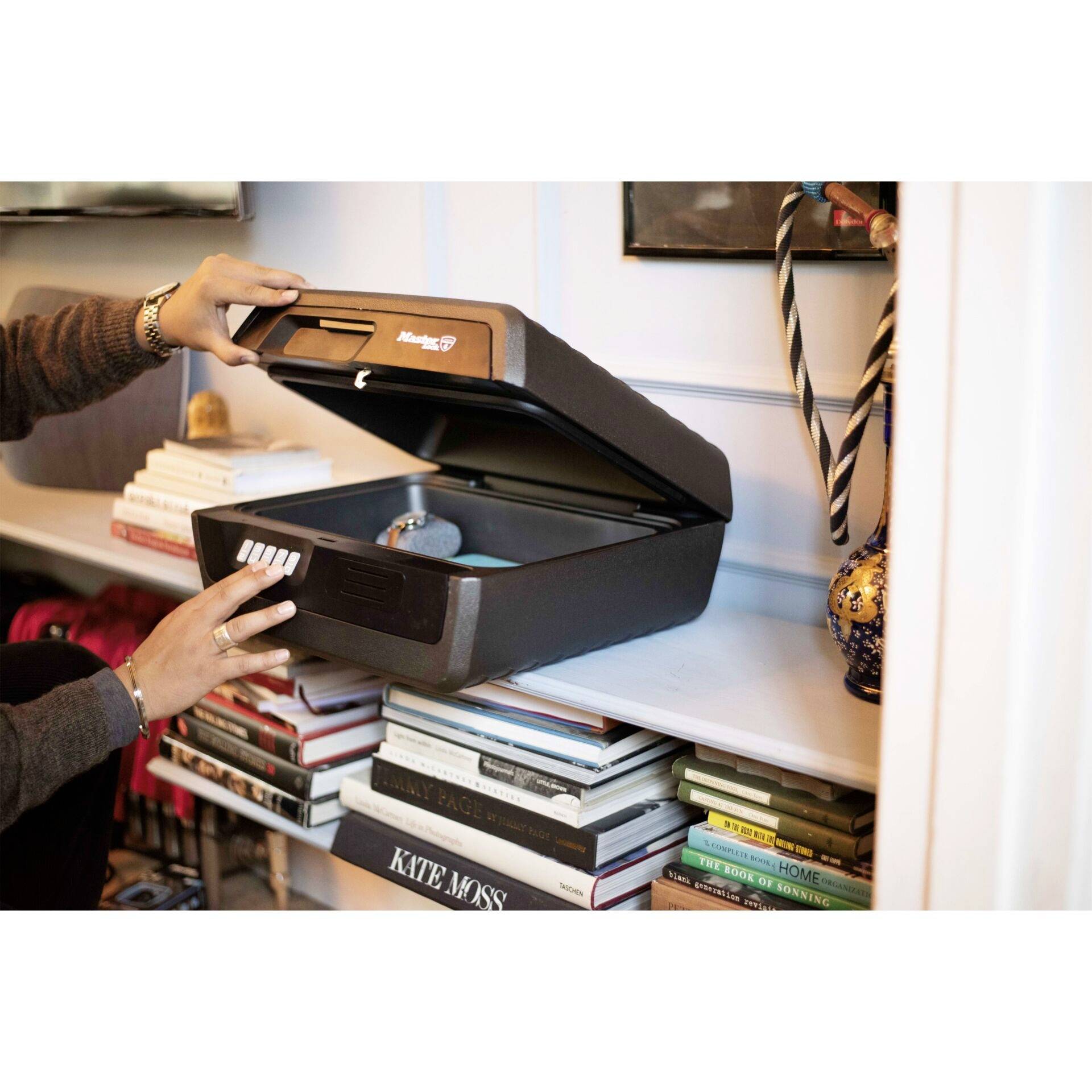 Master Lock P56069 CHW30300EURHRO Feuerschutztresor Zahlenschloss