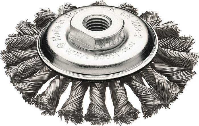 Metallbürstenaufsatz mit verdrillten Drahtborsten und einer zentralen Schraubaufnahme, geeignet für die Reinigung von Metalloberflächen.