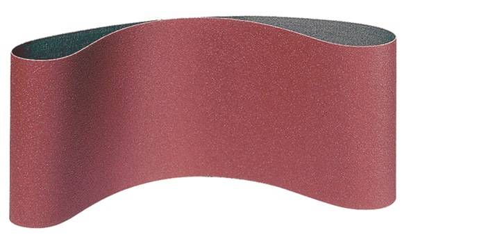 Ein rotes Schleifband, gebogen, mit einer groben Körnung; verwendet zum Schleifen von Oberflächen.