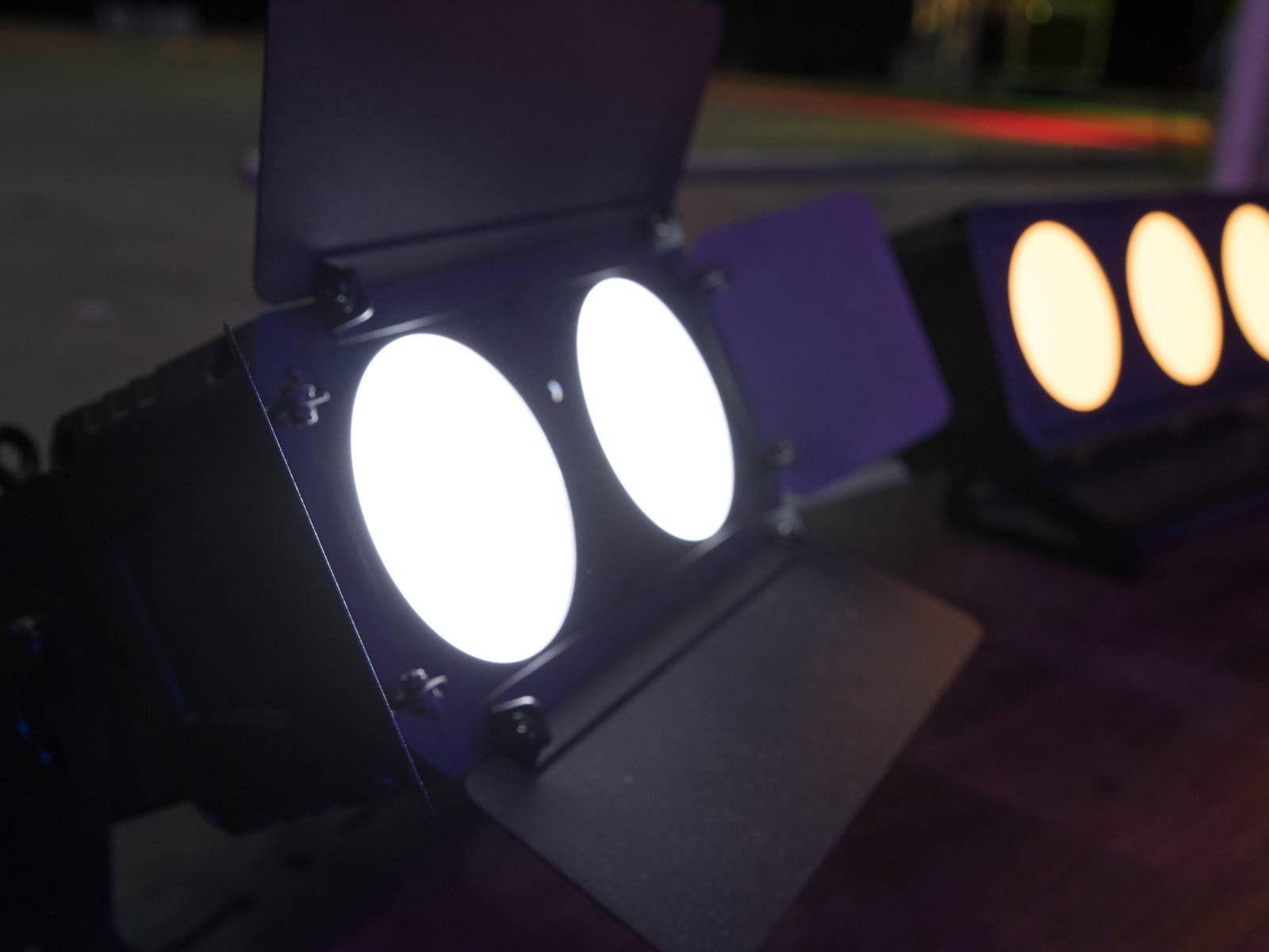 Eurolite 51930272 LED CBB-2 WW/CW Fairlight DMX LED-Effektstrahler