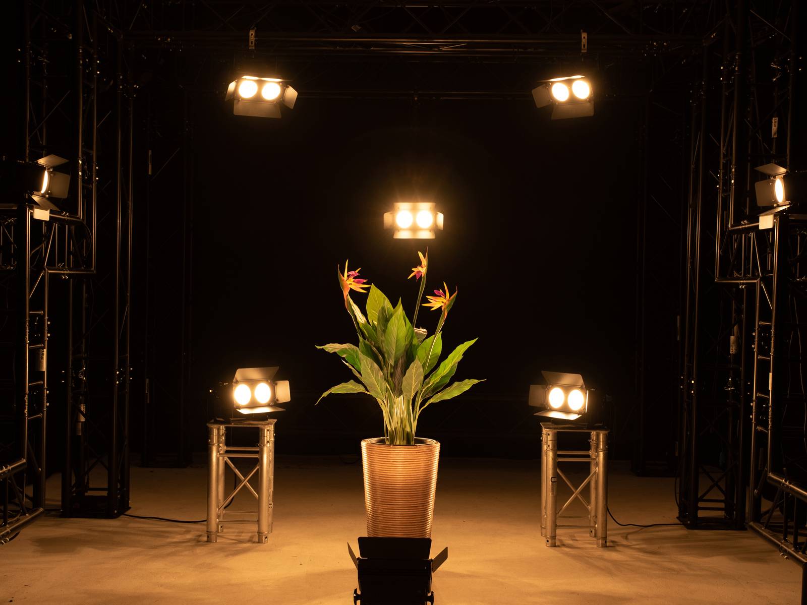 Eurolite 51930272 LED CBB-2 WW/CW Fairlight DMX LED-Effektstrahler