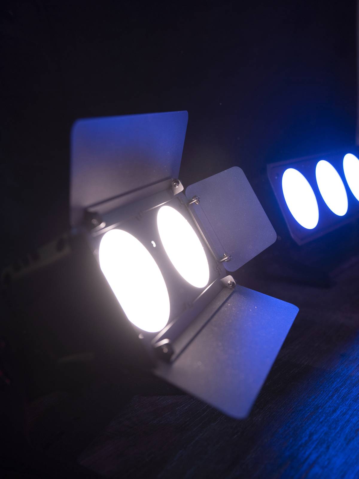 Eurolite 51930272 LED CBB-2 WW/CW Fairlight DMX LED-Effektstrahler