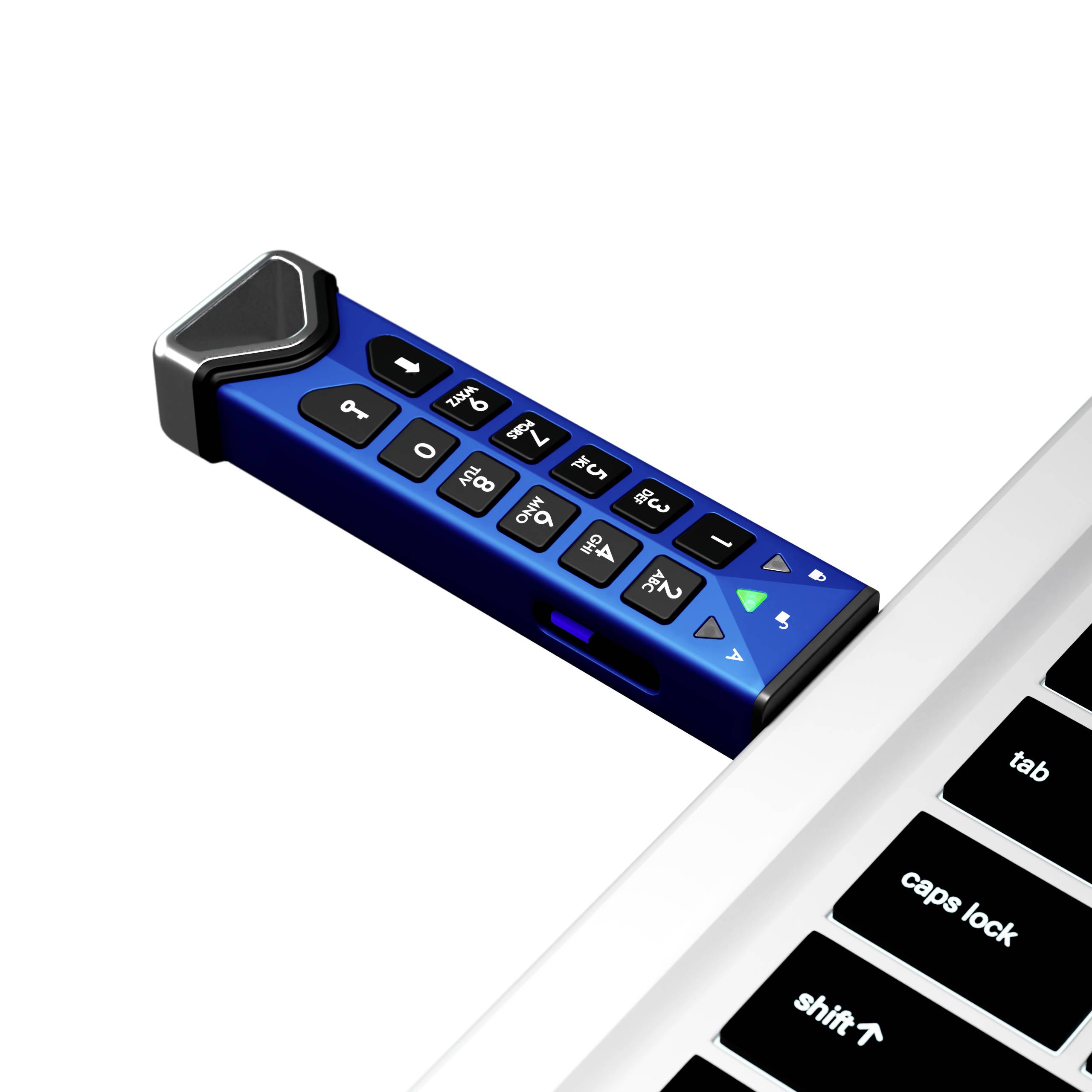 Ein blaues, an einen Laptop angeschlossenes USB-Gerät mit Tasten, möglicherweise ein Authentifizierungsstick oder Sicherheitsgerät.