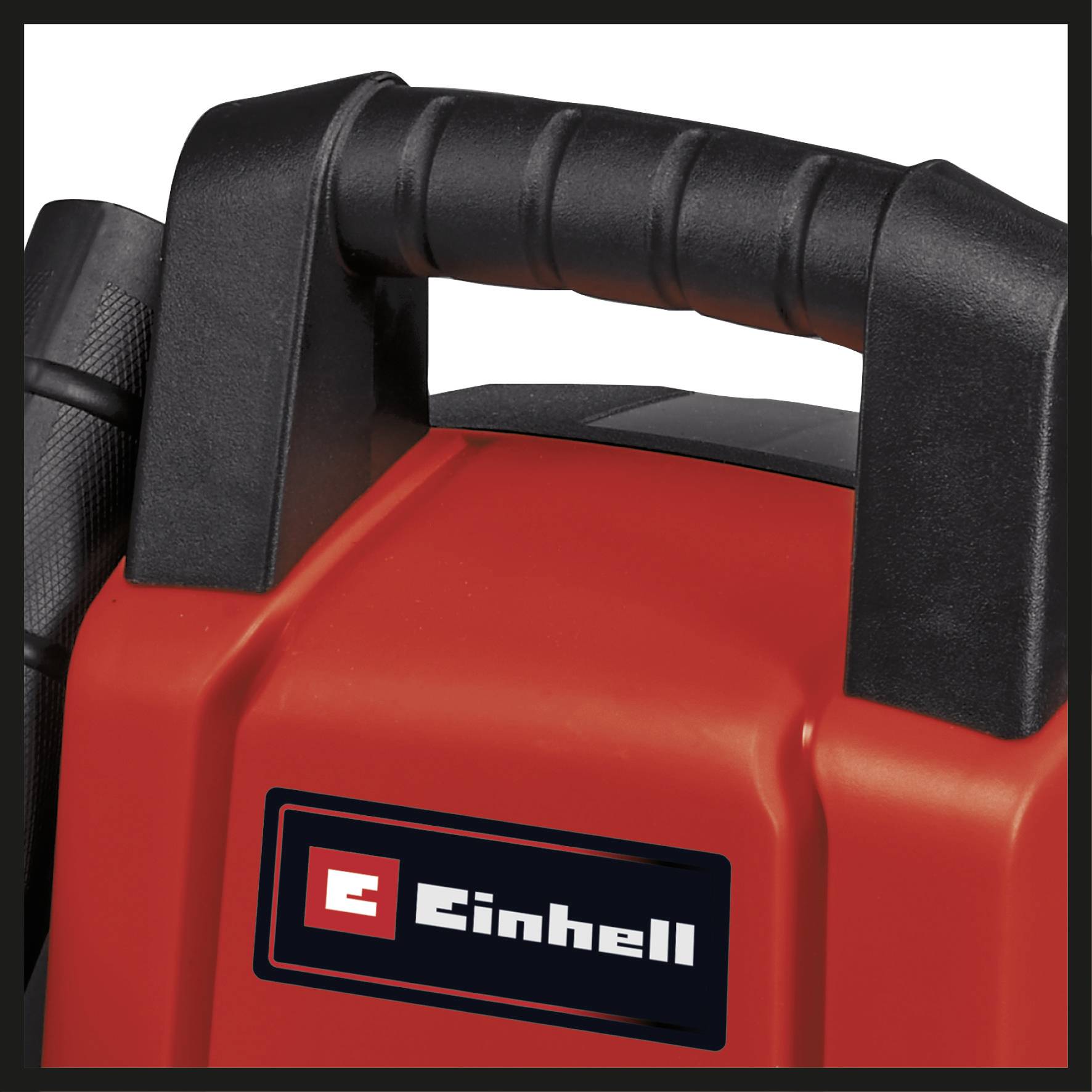 Ein rotes Gerät mit schwarzem Griff und 'Einhell'-Logo, vermutlich ein Werkzeug oder Gerät aus dem Heimwerkerbereich.