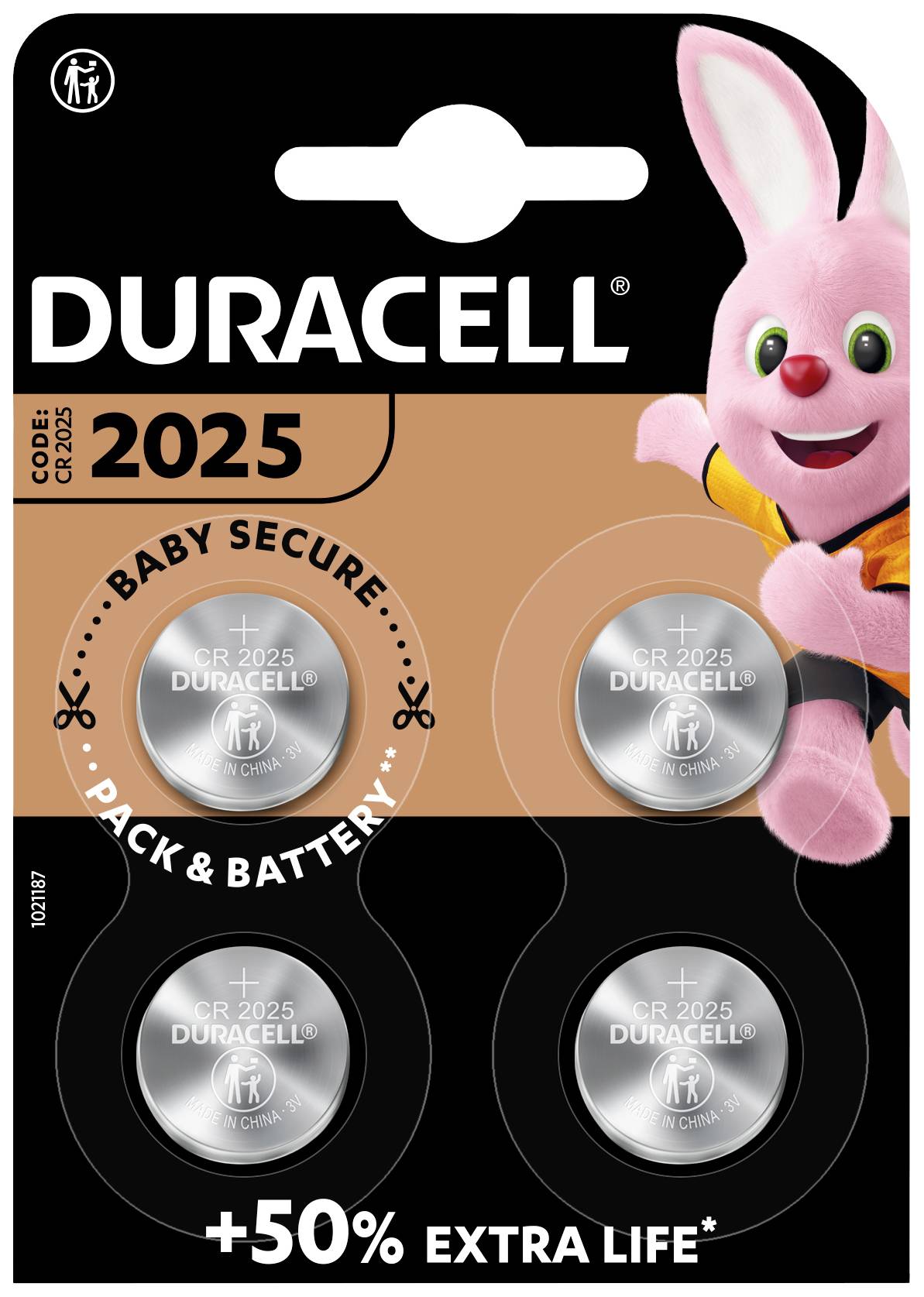 'Duracell CR 2025' Batterieverpackung, zeigt vier Knopfzellen, beworben mit 'Baby Secure' und '+50% Extra Life', mit rosa Hase.