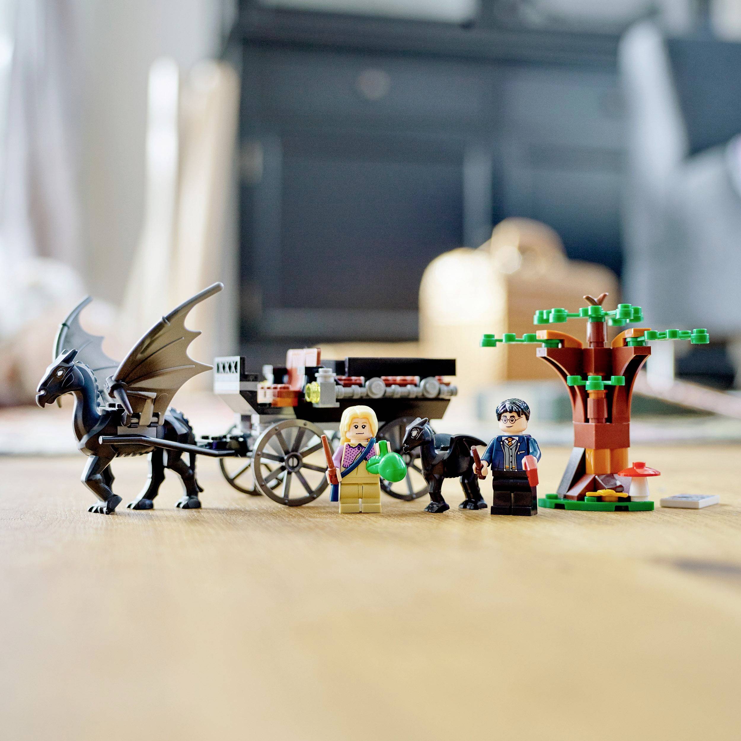 76400 LEGO® HARRY POTTER™ Hogwarts™ Kutsche mit Thestralen