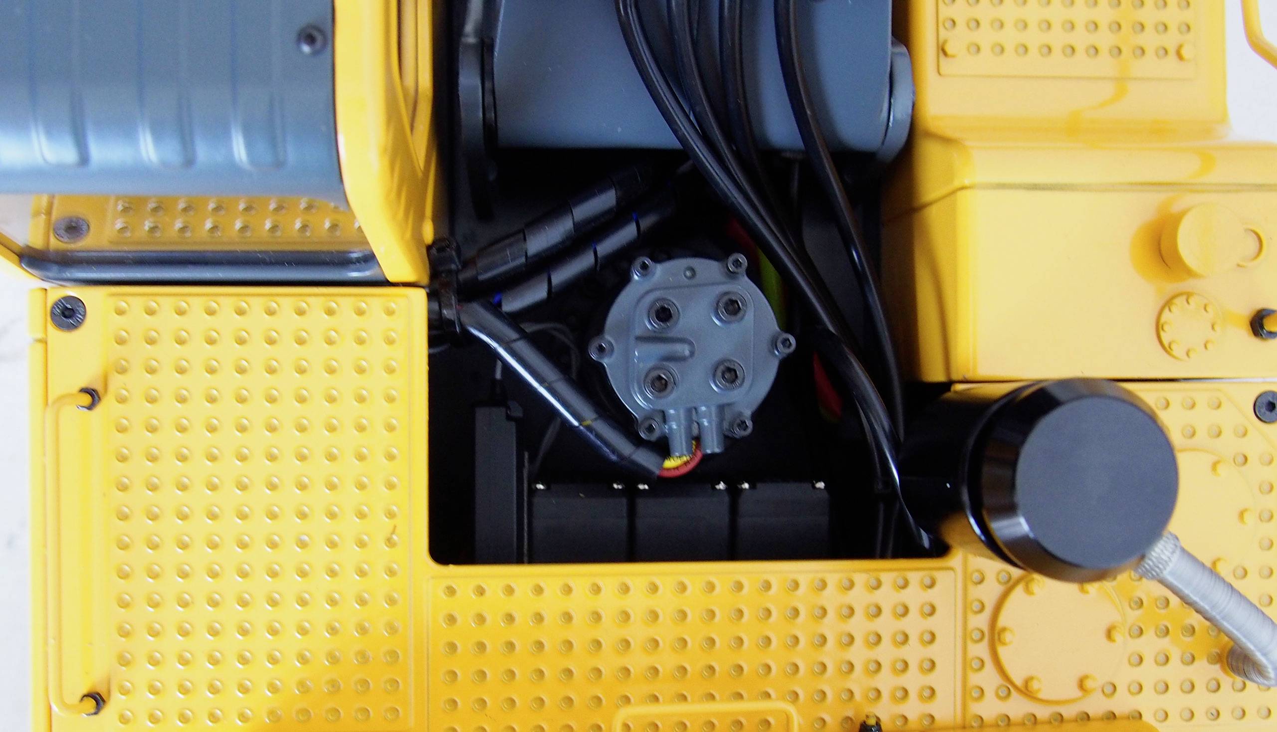 Amewi 22549 Hydraulikbagger G271H 1:14 Elektro RC Funktionsmodell RtR