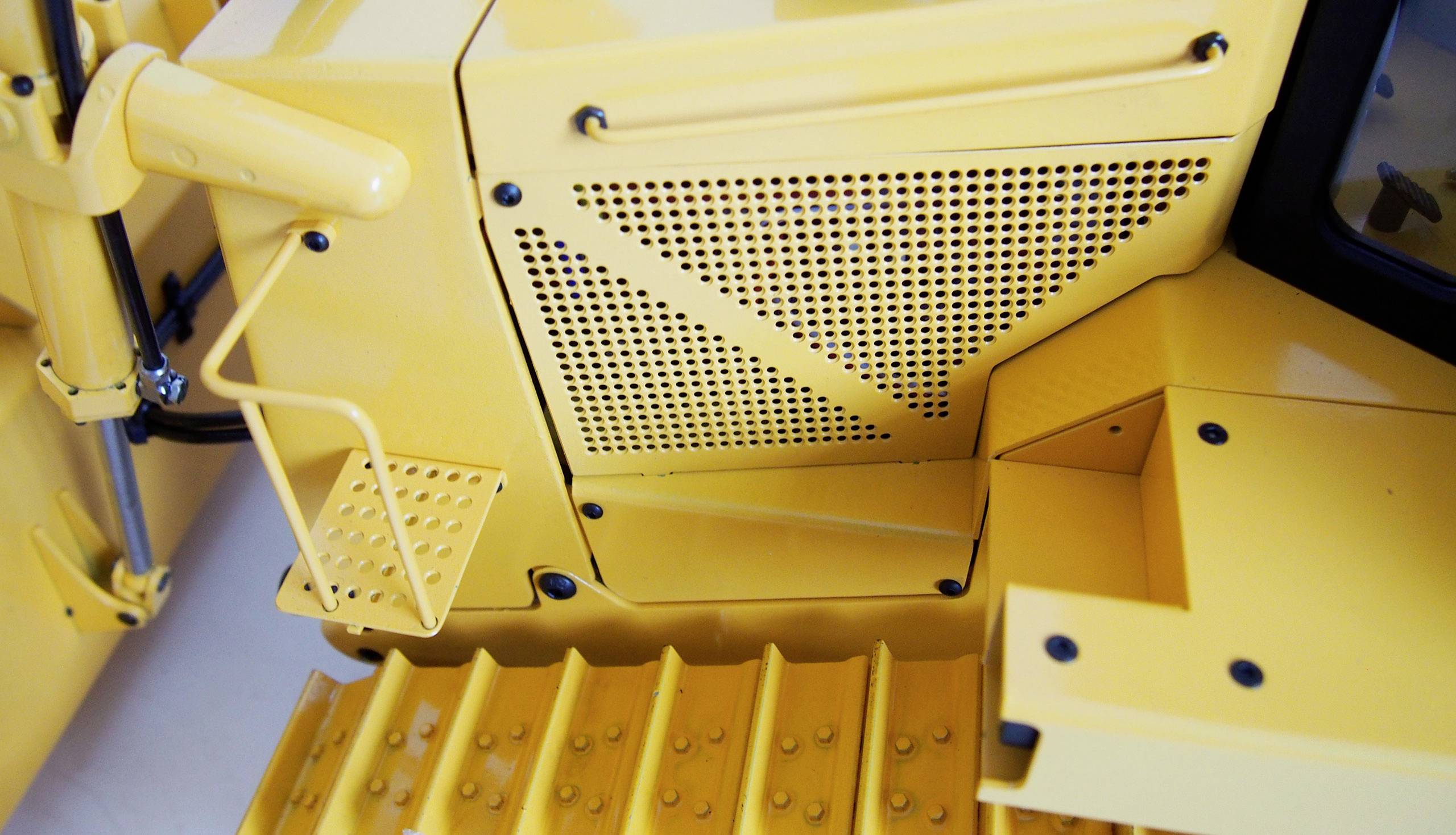 Amewi 22548 Hydraulik Planierraupe GB261H 1:14 Elektro RC Funktionsmodell RtR