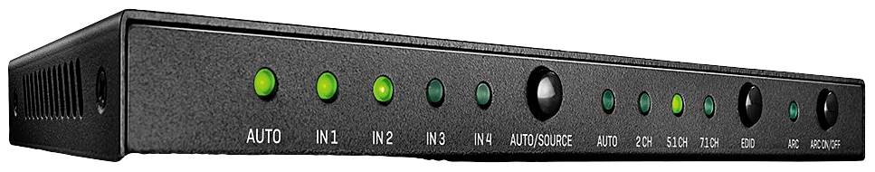 Ein schwarzer AV-Umschalter mit grünen LED-Anzeigen und Tasten für 'AUTO', 'IN1', 'IN2', 'IN3', 'IN4', 'AUTO/SOURCE'.