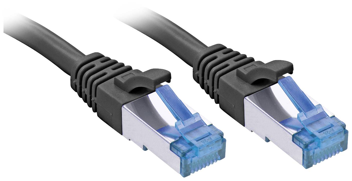 Zwei schwarze Ethernet-Kabel mit blauen Steckern, die für Netzwerkverbindungen verwendet werden.