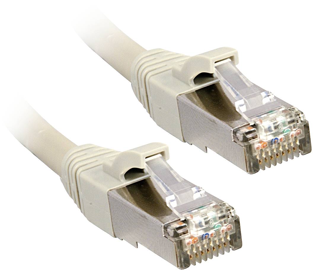 Ein graues Ethernet-Kabel mit zwei RJ45-Steckern. Es wird in Computer-Netzwerken zur Verbindung von Geräten verwendet.