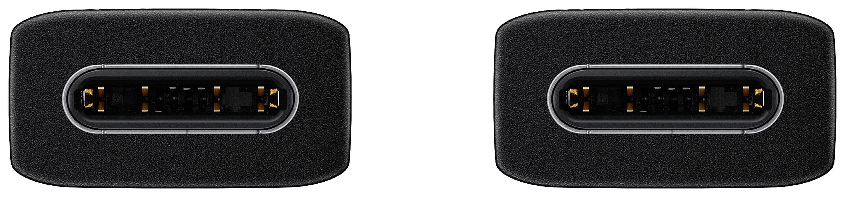Zwei rechteckige, schwarze, elektronische Anschlüsse nebeneinander, mit goldenen Kontakten im Inneren.