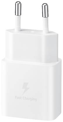 Weißes Ladegerät mit zwei Steckerkontakten und der Aufschrift 'Fast Charging' darunter ein Blitzsymbol.