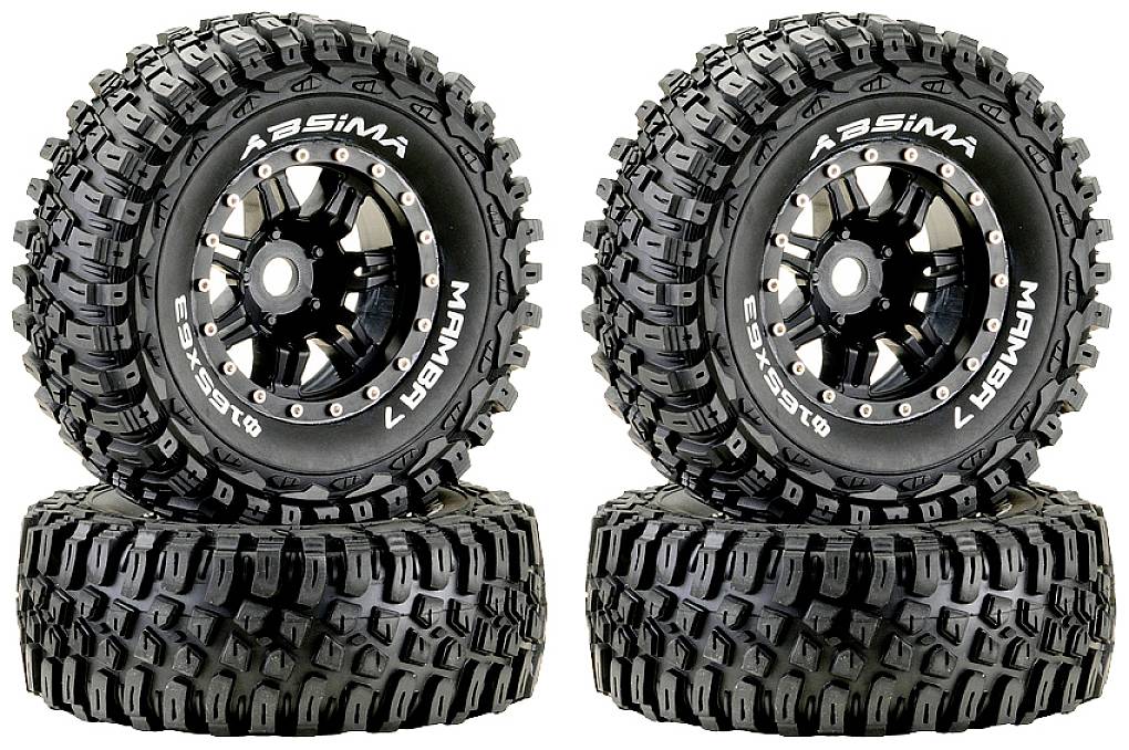 Zwei Stapel von je drei robusten RC-Geländereifen mit markantem Profil, ideal für Offroad-Fahrzeuge.