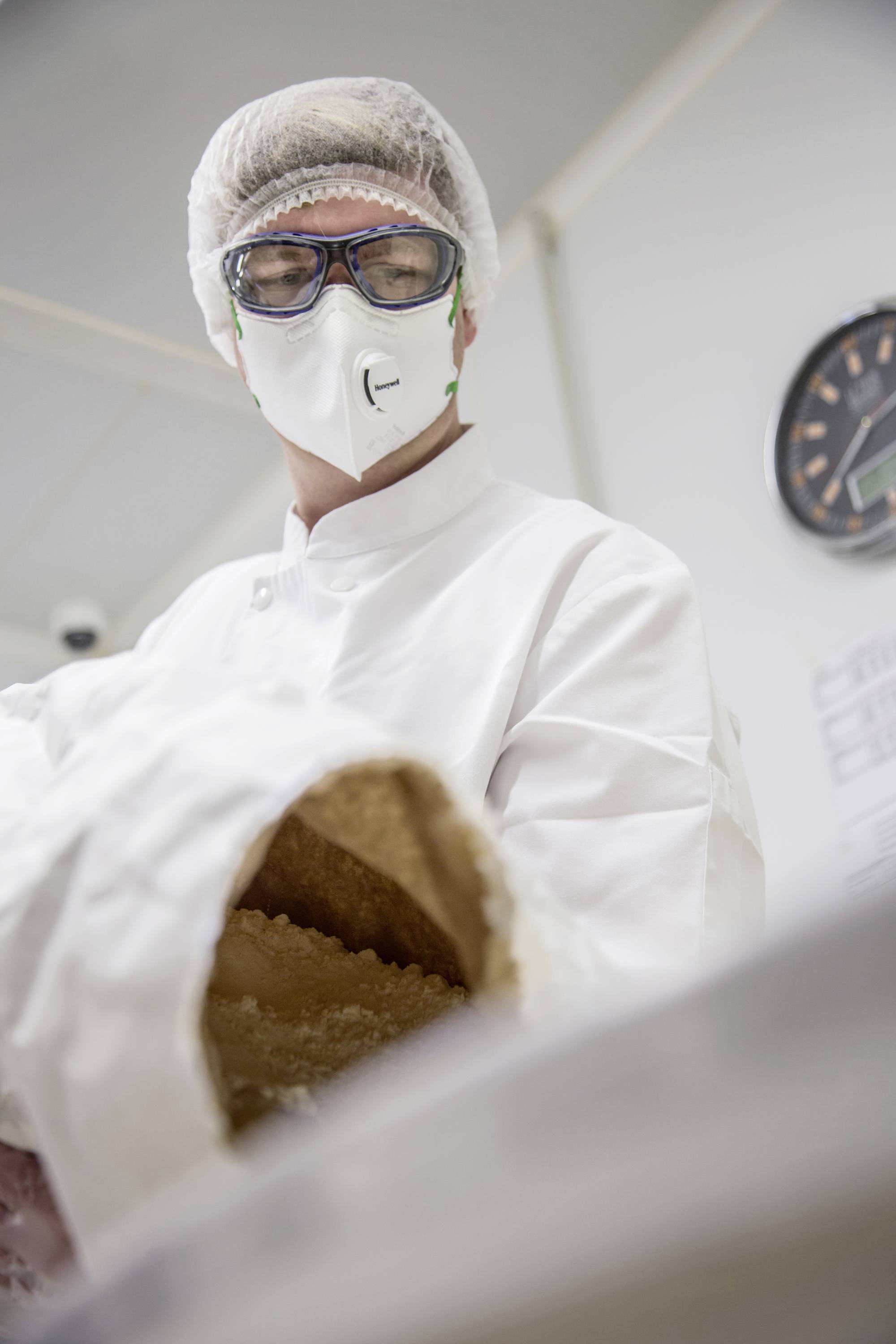 North 2211 1031593 Feinstaubmaske mit Ventil FFP2