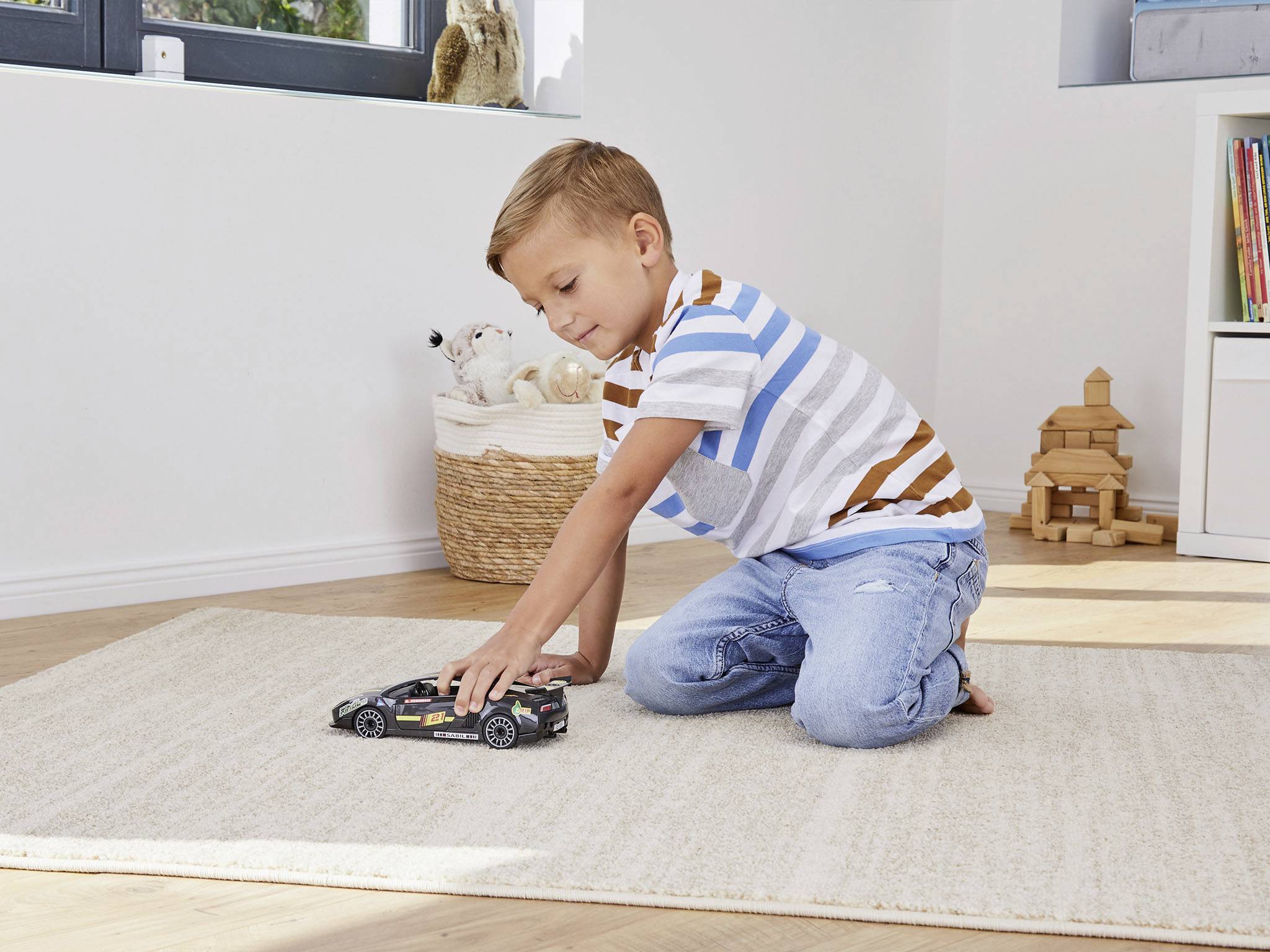 Revell 00923 First-Construction Rennwagen Automodell Bausatz 1:20