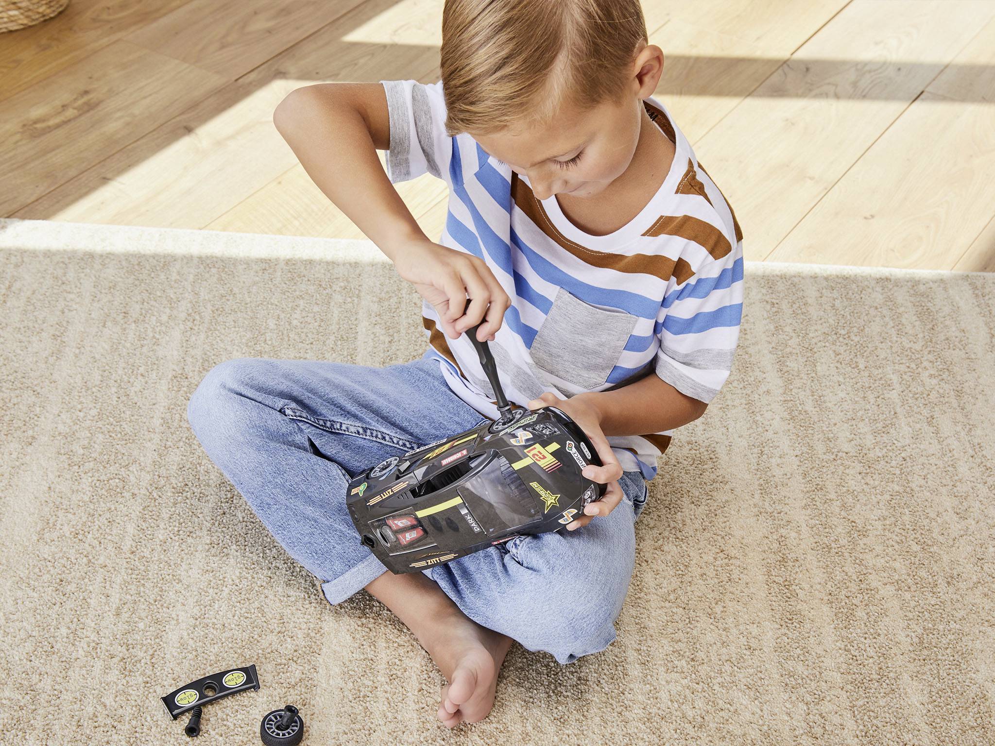 Revell 00923 First-Construction Rennwagen Automodell Bausatz 1:20