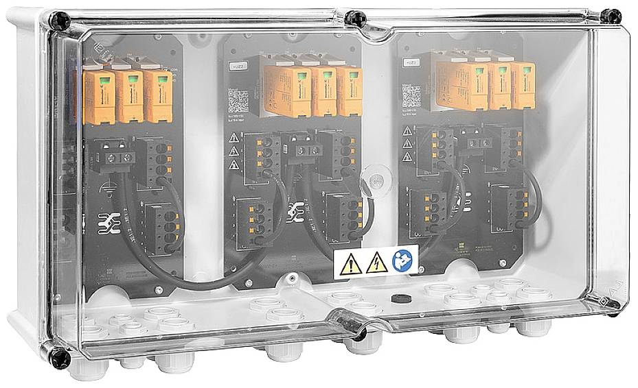 Elektrischer Verteilerkasten mit mehreren orangefarbenen Sicherungen und Kabeln, in transparentem Gehäuse. Sicherheitswarnsymbole sichtbar.