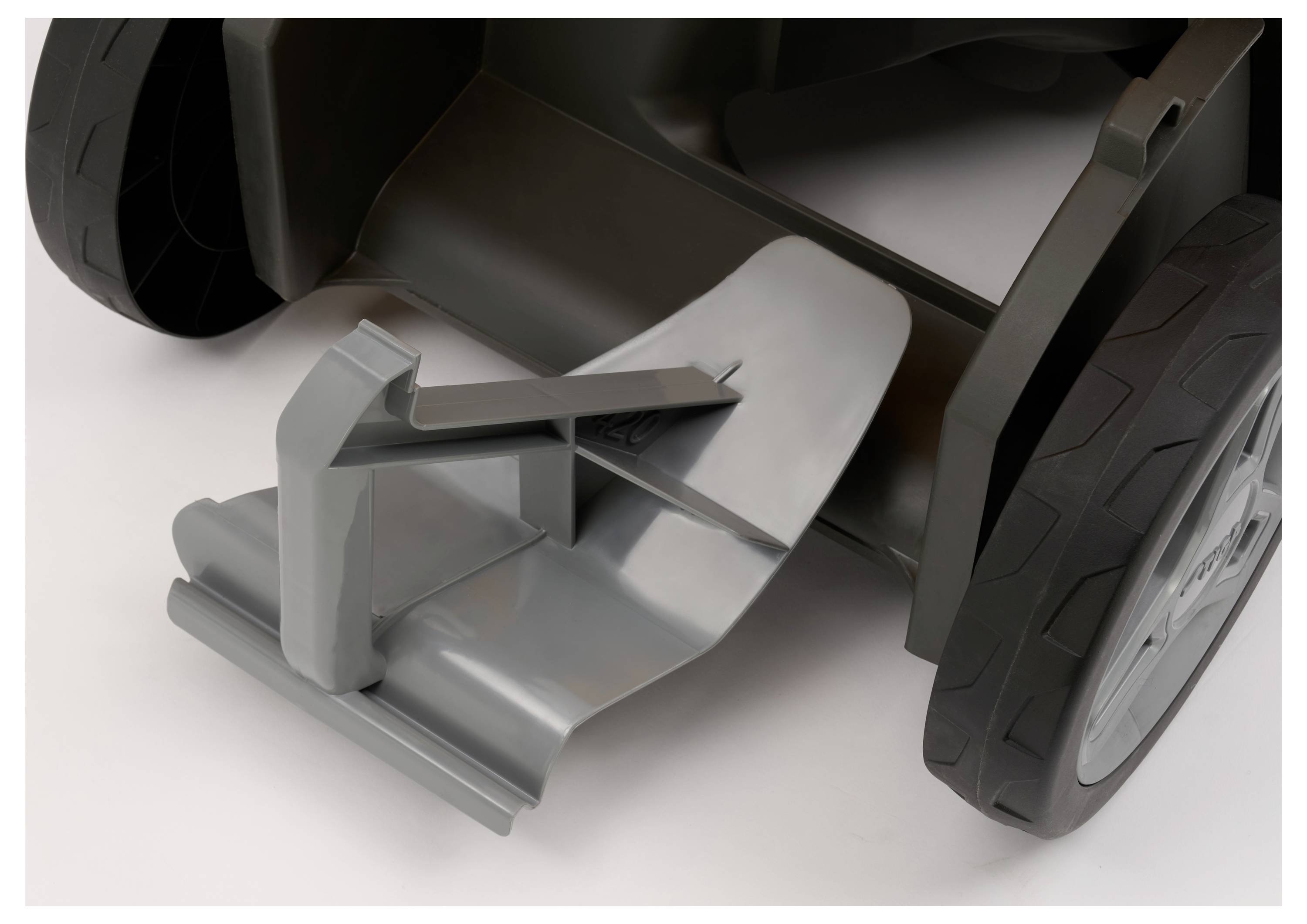 STIGA COMBI 340e Akku Akku-Rasenmäher inkl. Akku, inkl. Ladegerät, Einstellbarer Holm, Softgriff, mit Schnitthöhenverstellung