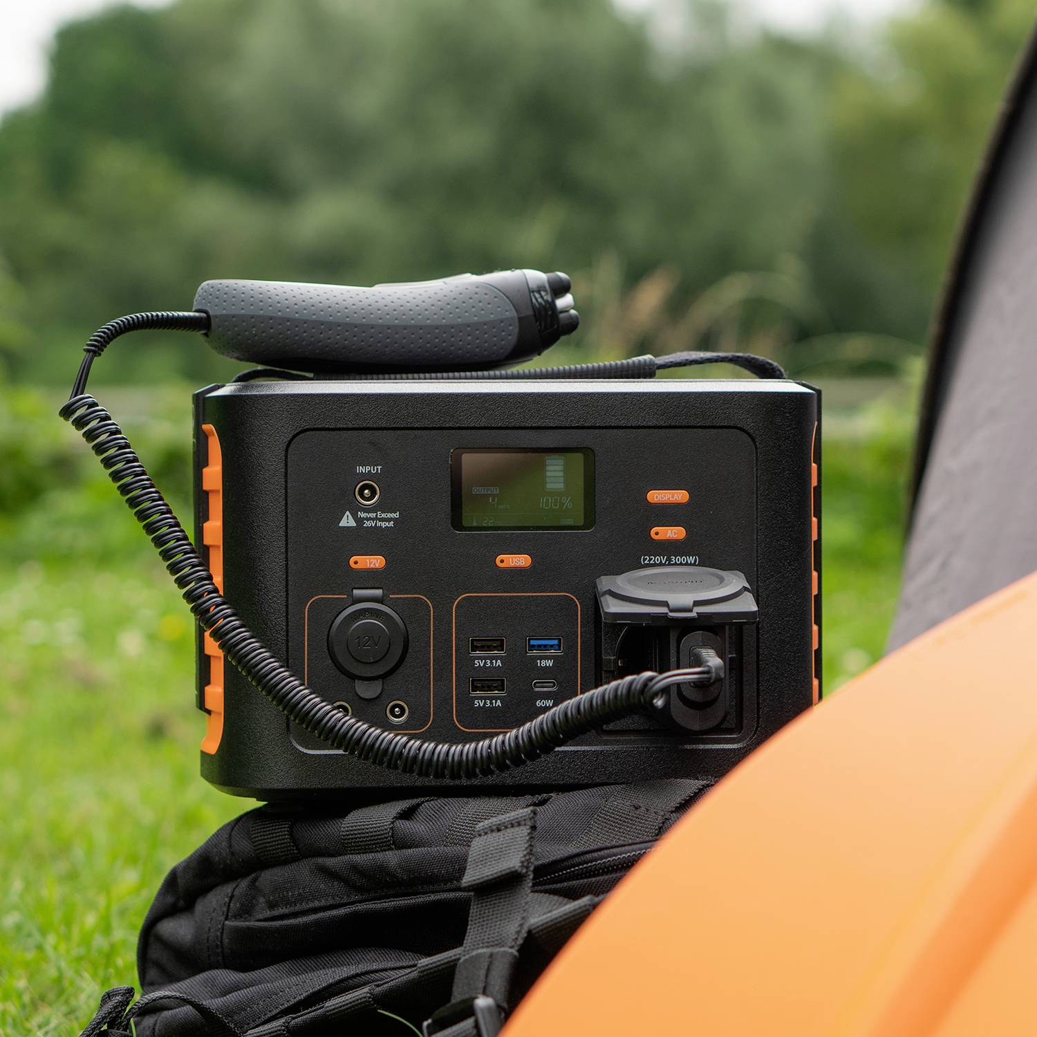 Xtorm by A-Solar XP300U Powerstation 78 Ah Li-Ion Schwarz mit Laderegler