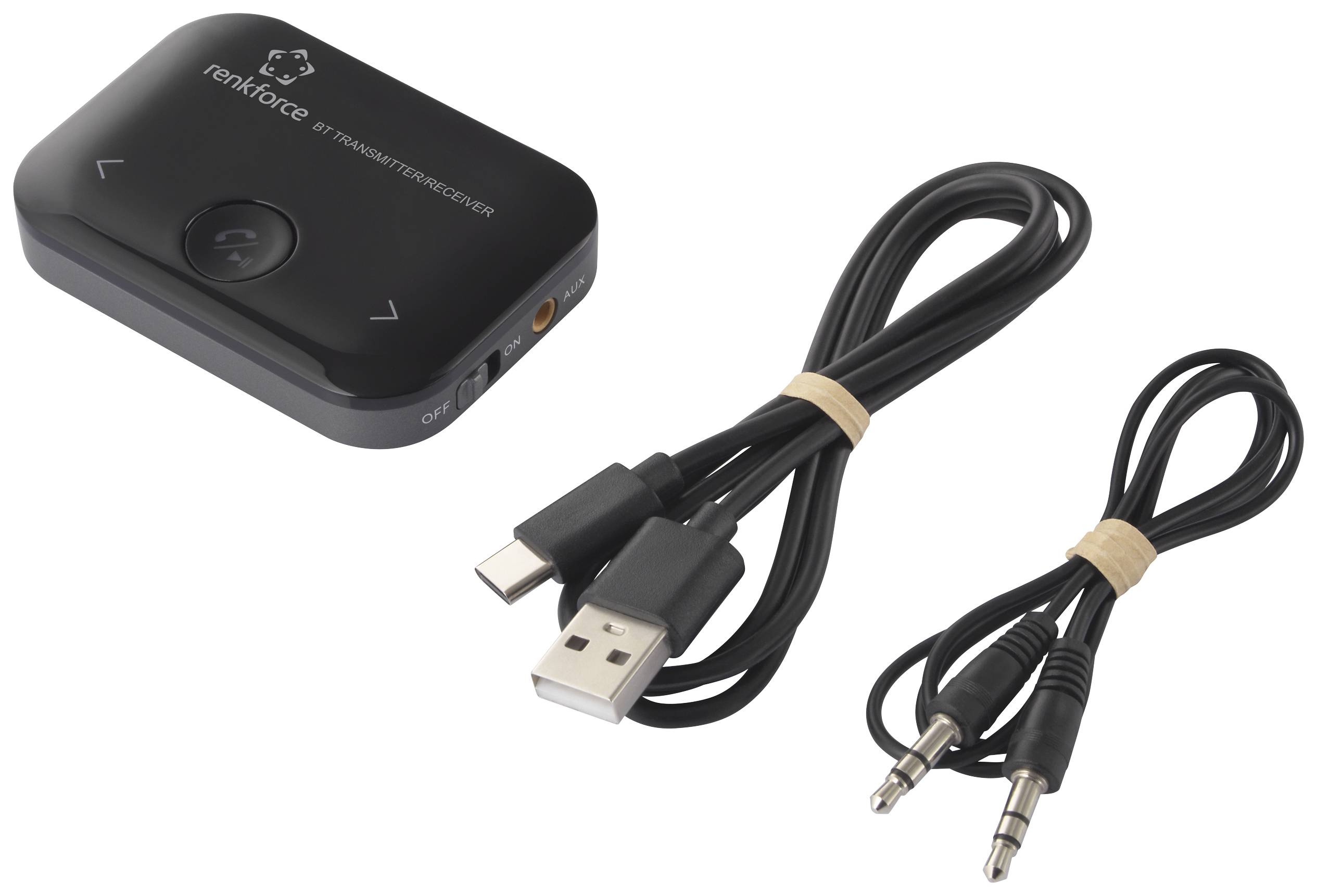 Ein schwarzer Bluetooth-Empfänger mit Markenlogo, zwei Kabeln: USB-Ladekabel und Audiokabel mit 3,5-mm-Klinkenstecker.
