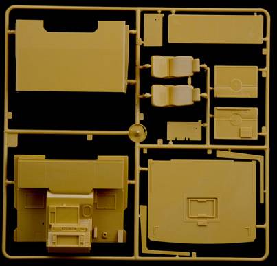 Italeri 3957 Volvo F-12 Intercooler Low Roof Truckmodell Bausatz 1:24