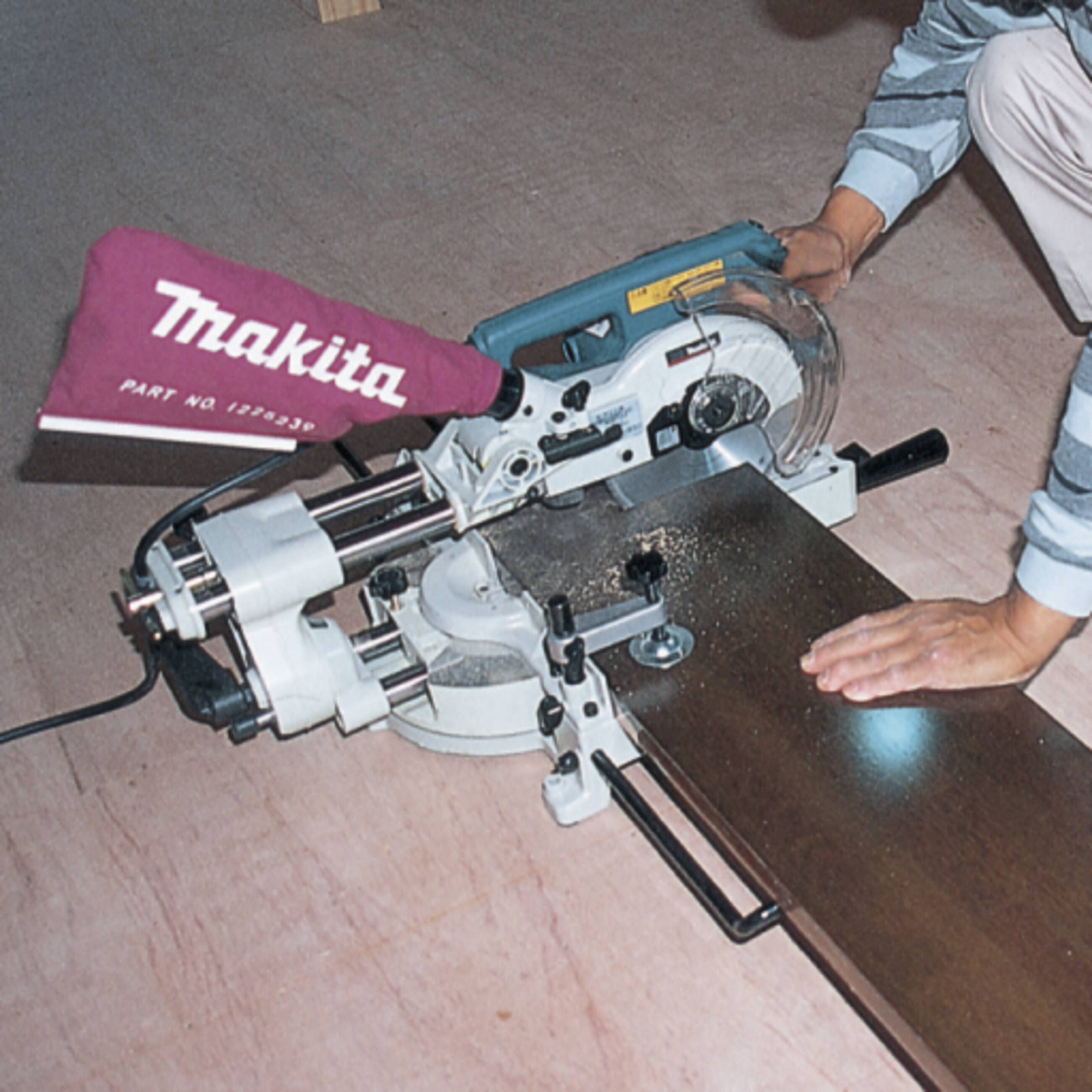 Makita Kapp- und Gehrungssäge 190 mm 1010 W