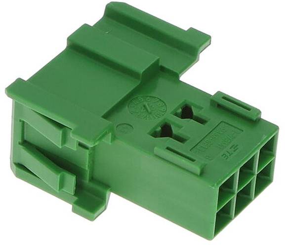 Grüner elektronischer Stecker mit mehreren Schlitzen, konzipiert für sichere Befestigung an elektronischen Komponenten.