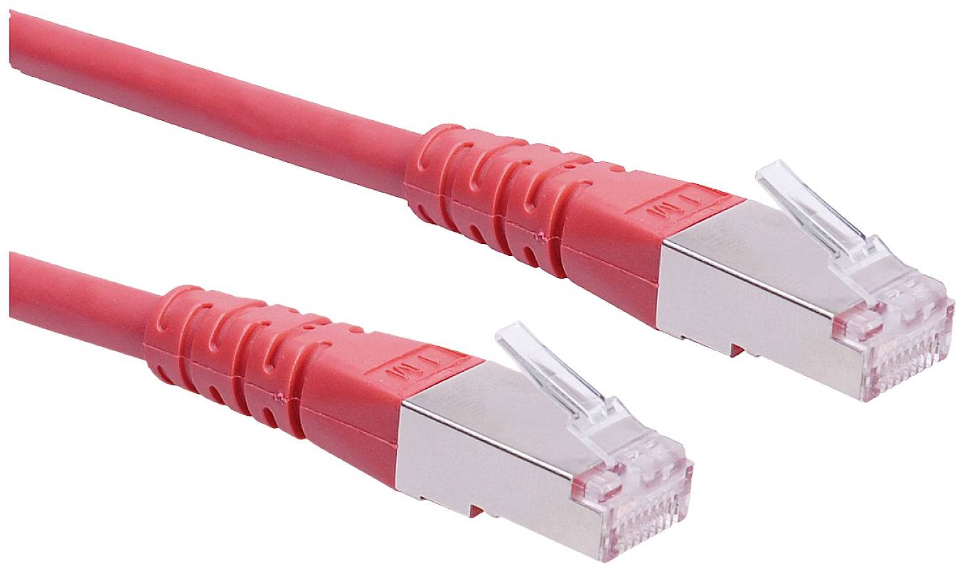 Ein rotes Netzwerkkabel mit RJ45-Steckern an beiden Enden, geeignet für Ethernet-Verbindungen.