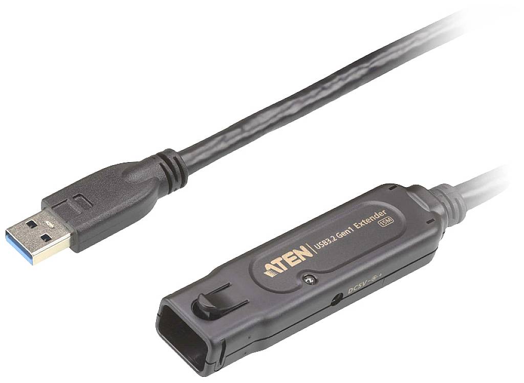 USB-Kabel mit USB 3.0-Stecker links und USB-Extender rechts für längere Datenübertragungen.