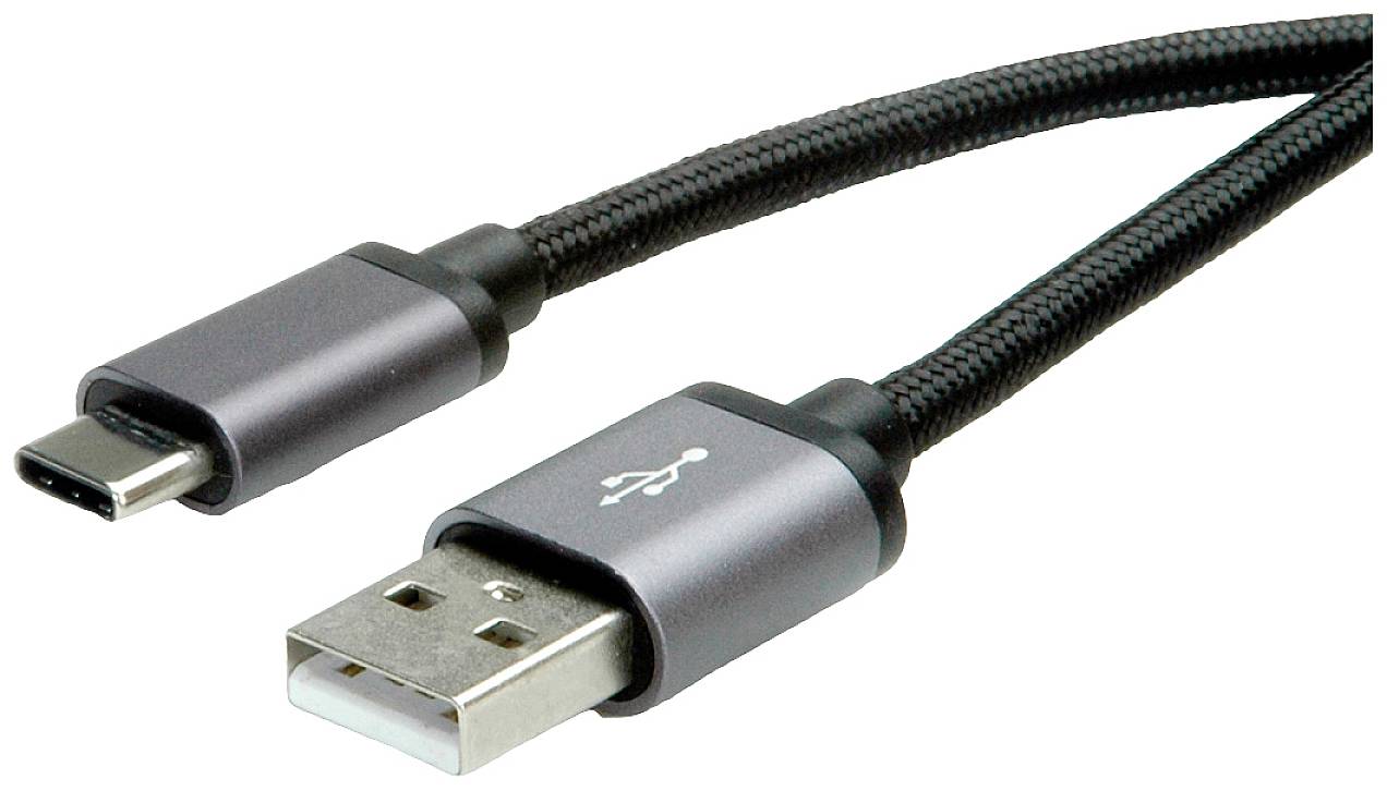 USB-Kabel mit USB-A-Stecker und USB-C-Stecker aus schwarzem, geflochtenem Material.