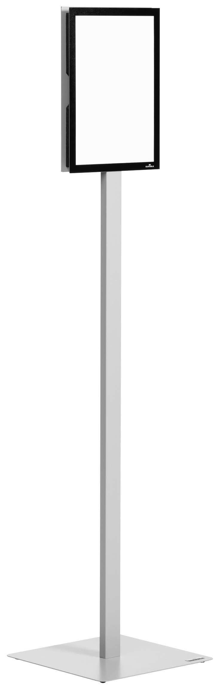 Ein schlanker, freistehender Schildständer mit einem leeren, weißen Displayrahmen oben, geeignet für Informationsanzeigen oder Werbung.