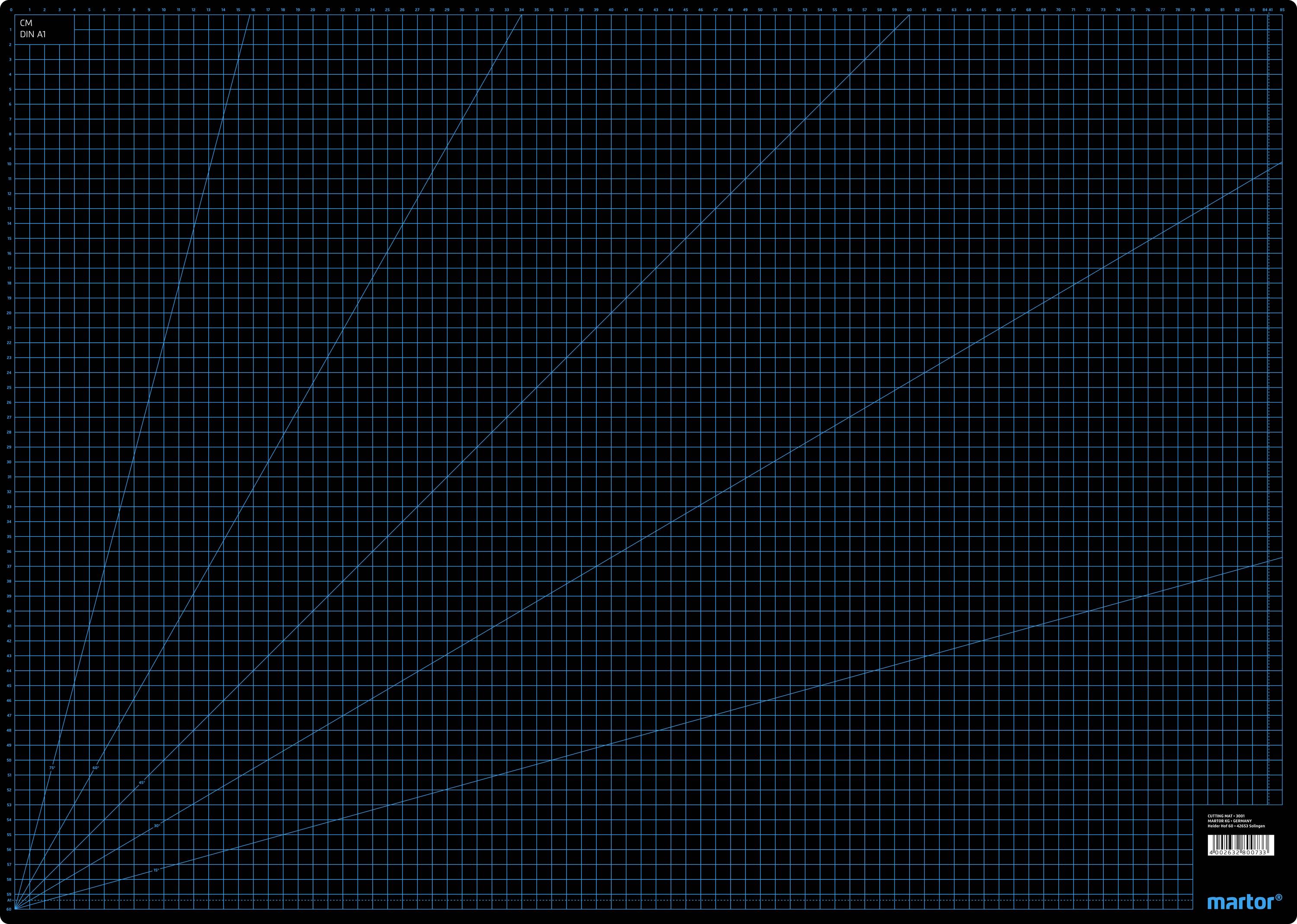 Ein schwarzes Schneidebrett mit blauem Raster und Winkellinien, ideal zum präzisen Messen und Schneiden. Herstellername 'martor' unten rechts.