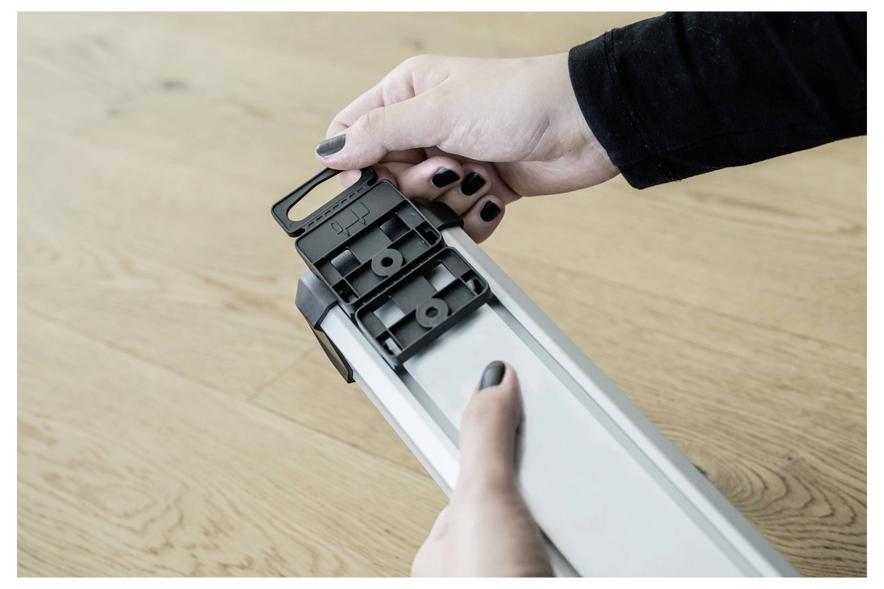 Brennenstuhl 1391010400 Überspannungsschutz-Steckdosenleiste Aluminium (eloxiert), Schwarz Schutzkontakt 1 St.