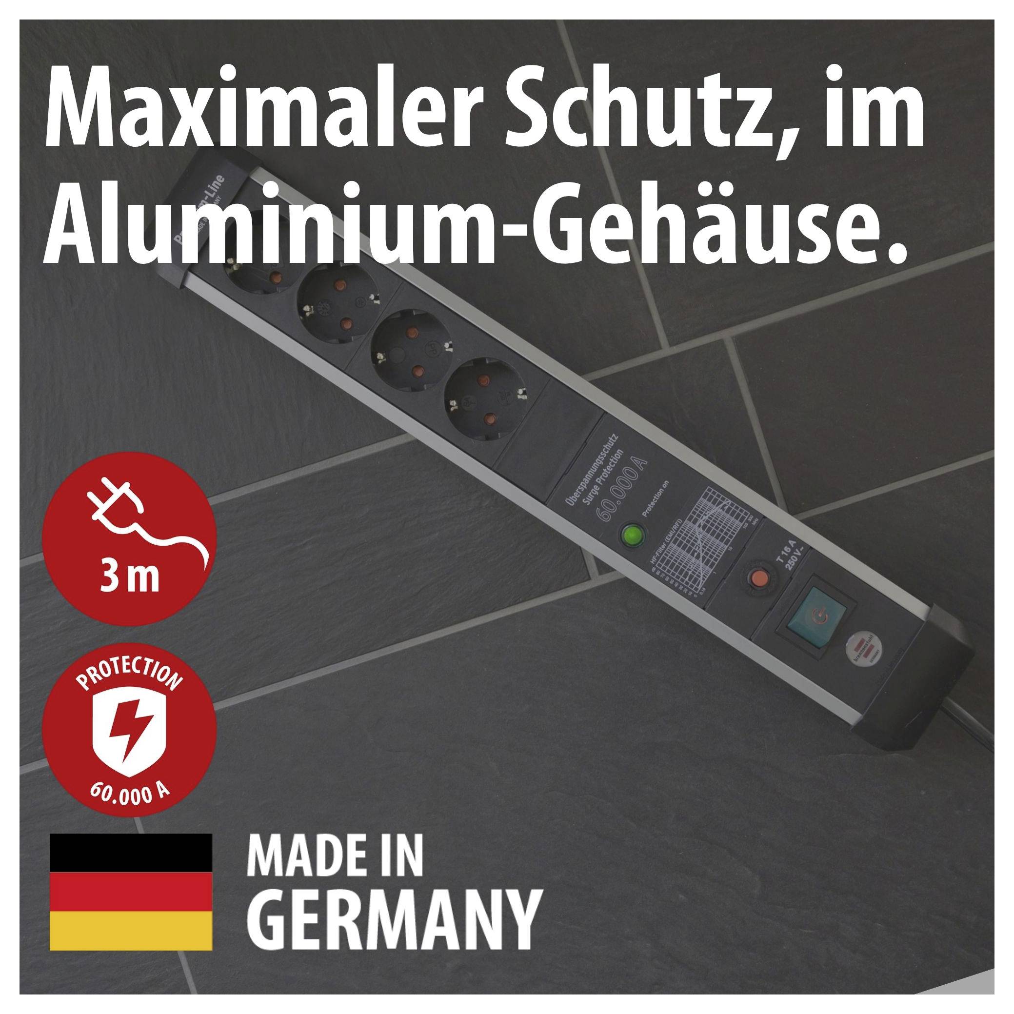 Werbebild einer Steckdosenleiste im Aluminiumgehäuse mit Text 'Maximaler Schutz, im Aluminium-Gehäuse.', Symbolen für 3 m, 60.000 A und 'Made in Germany'.