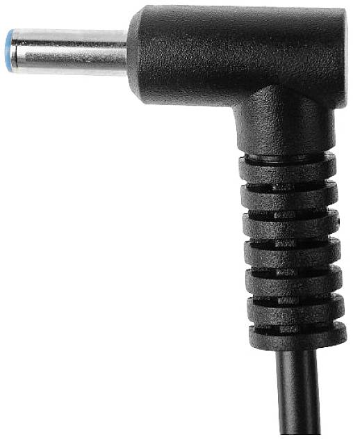 Ein schwarzer, abgewinkelter Netzteilstecker mit einem blauen Ring an der Spitze.