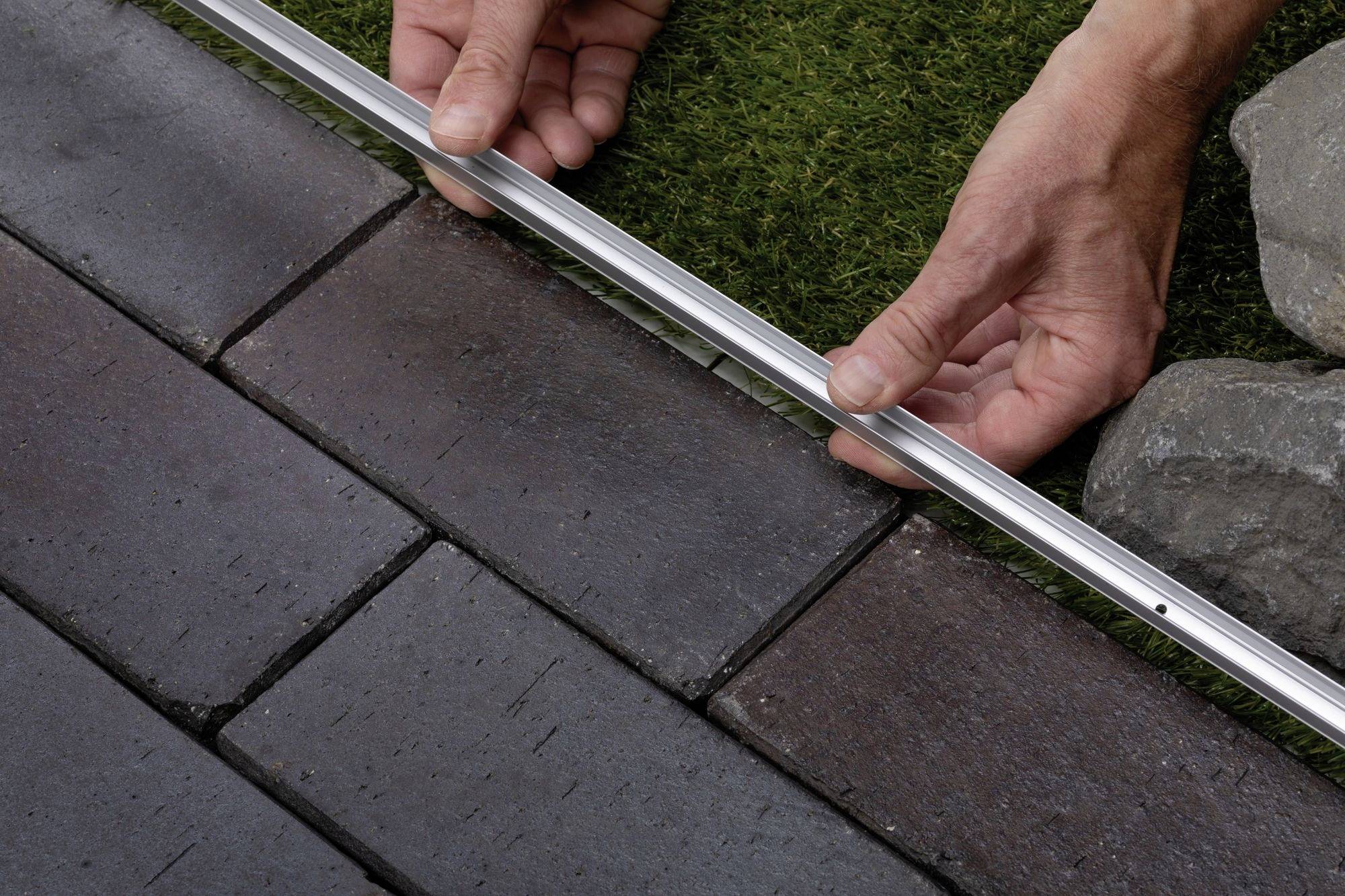 Paulmann Stripe Smooth 94681 Beleuchtungssystem Plug & Shine LED-Streifen LED 46W Warmweiß Schwarz